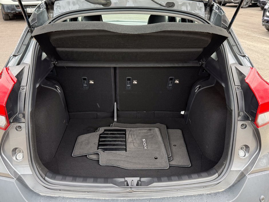 2020 Nissan Kicks SR-15