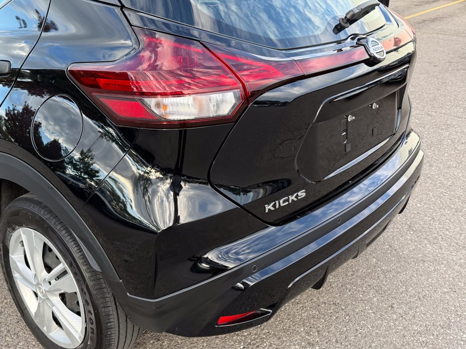 2021 Nissan Kicks S-10