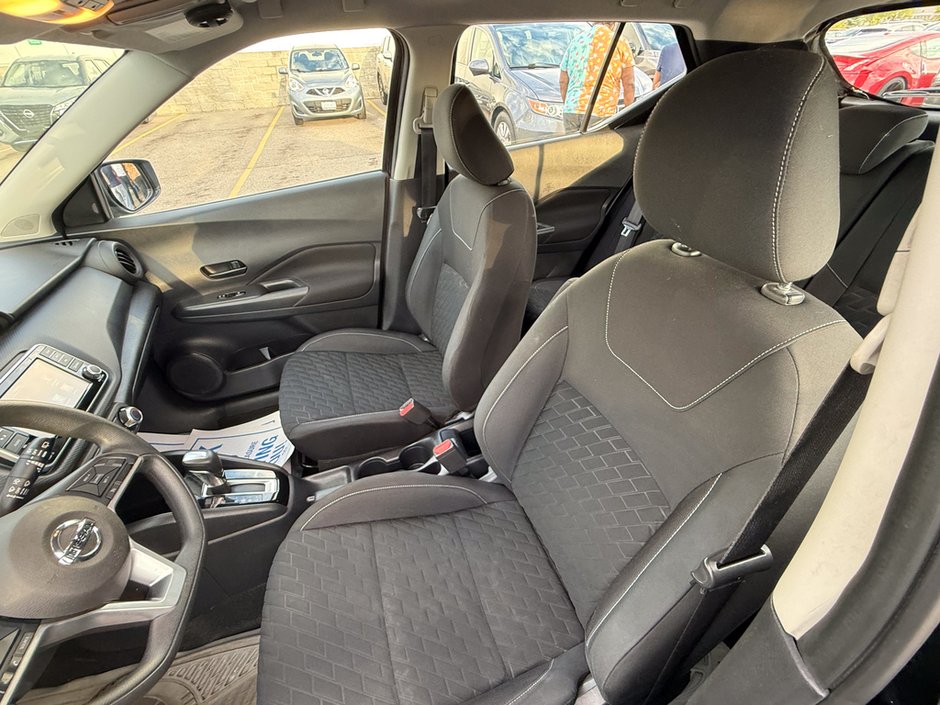 2021 Nissan Kicks S-19