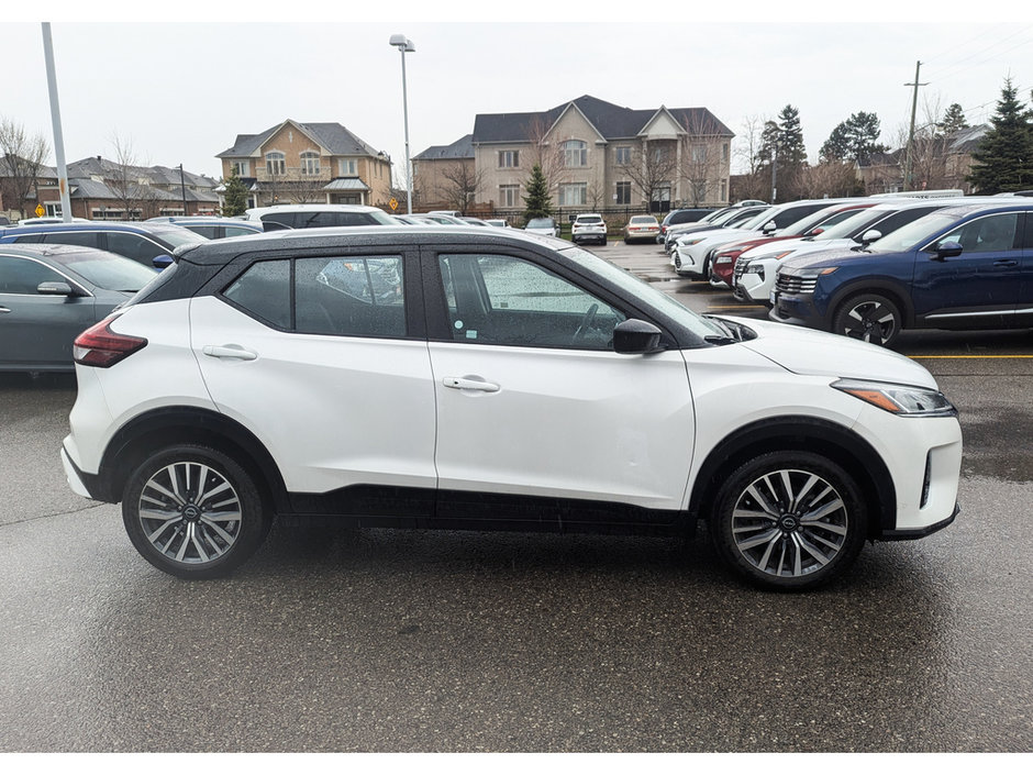 2023 Nissan Kicks SV-8