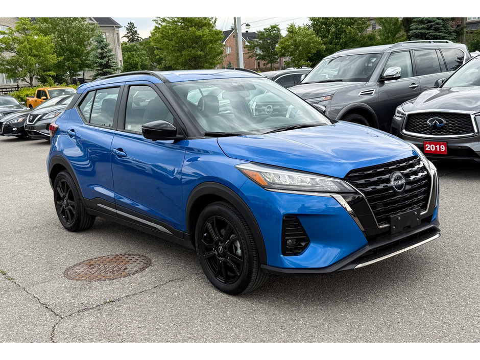 2023 Nissan Kicks SR-9
