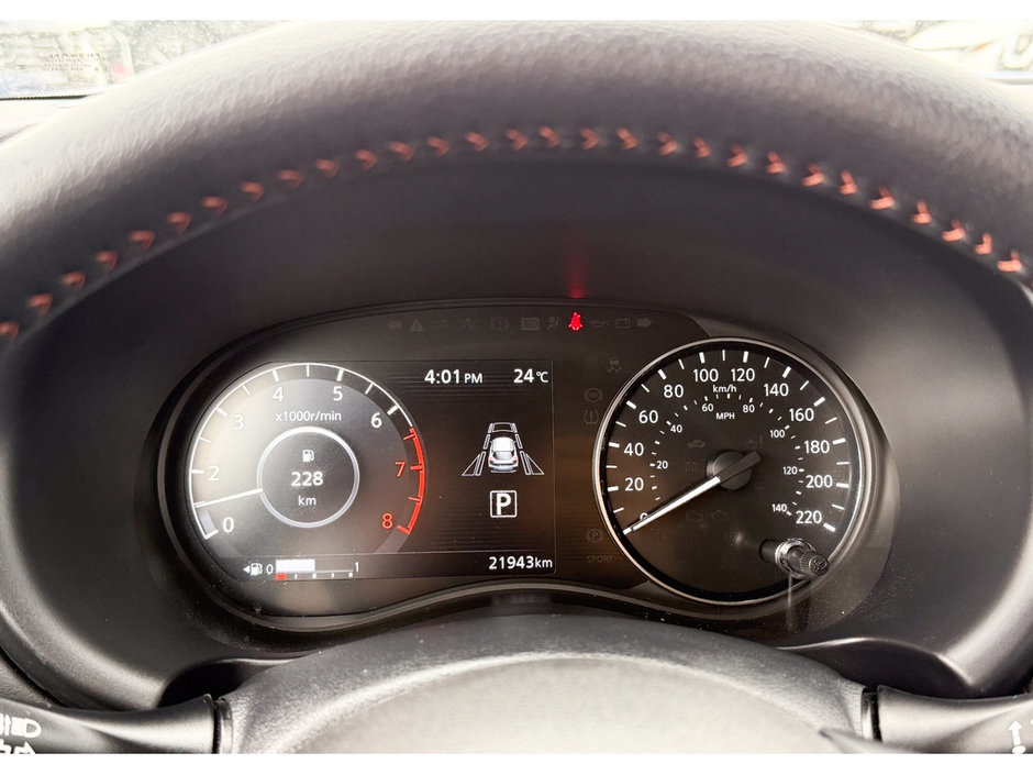 2023 Nissan Kicks SR-27