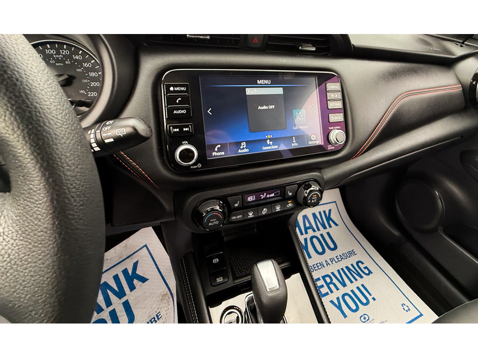 2023 Nissan Kicks SR-19