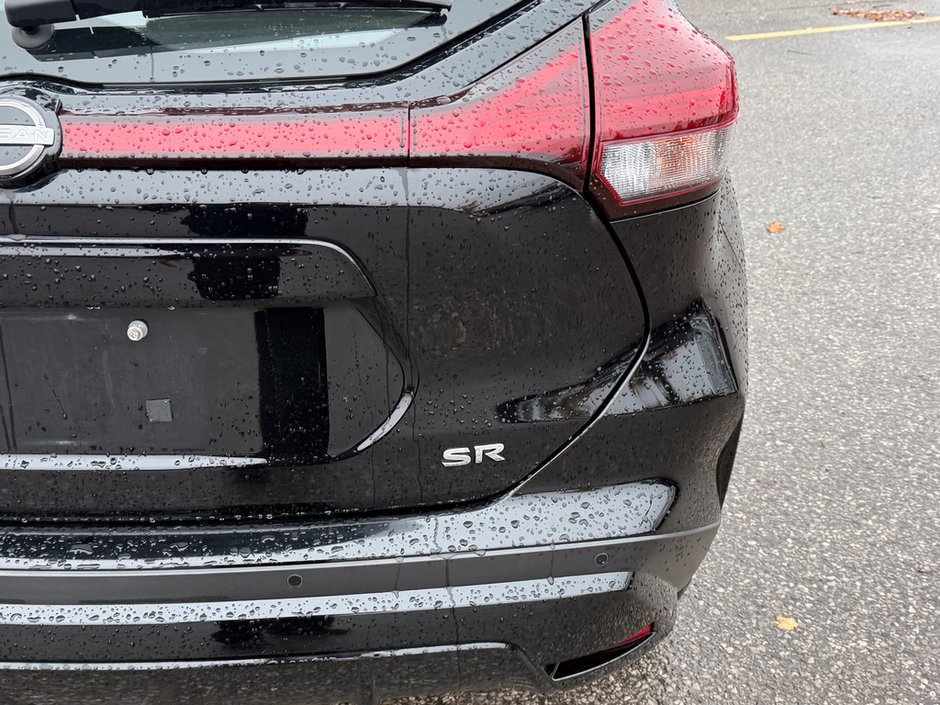 2023 Nissan Kicks SR-12