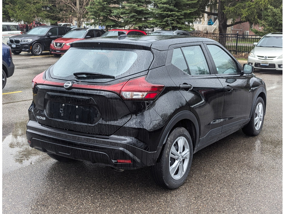 2024 Nissan Kicks S-7