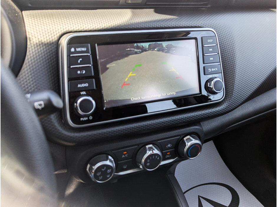 2024 Nissan Kicks S-24