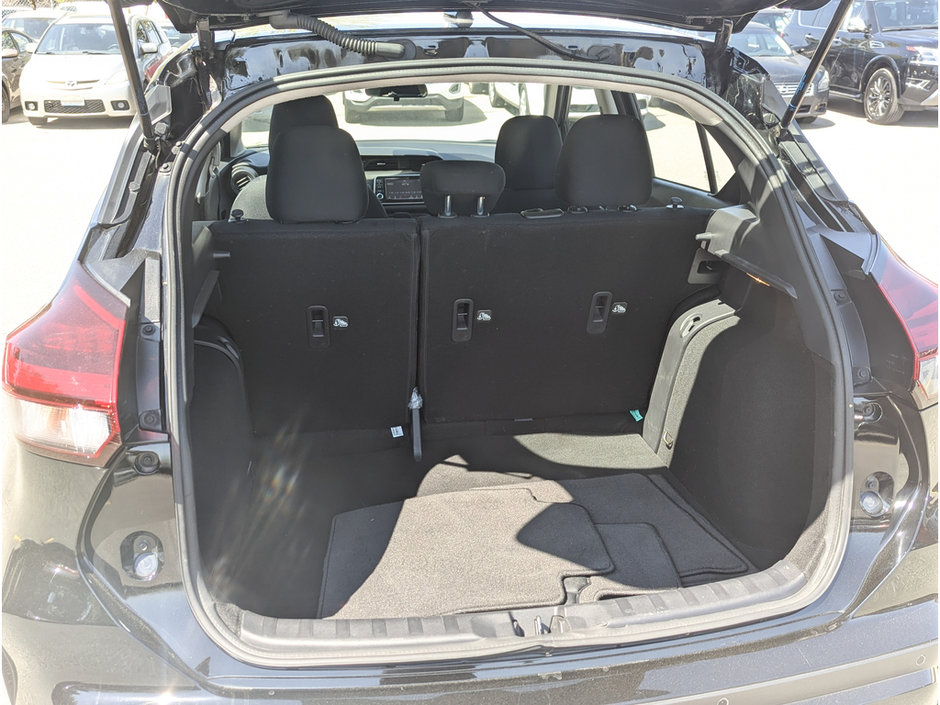 2024 Nissan Kicks S-14