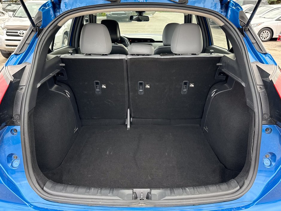 2024 Nissan Kicks SR-13