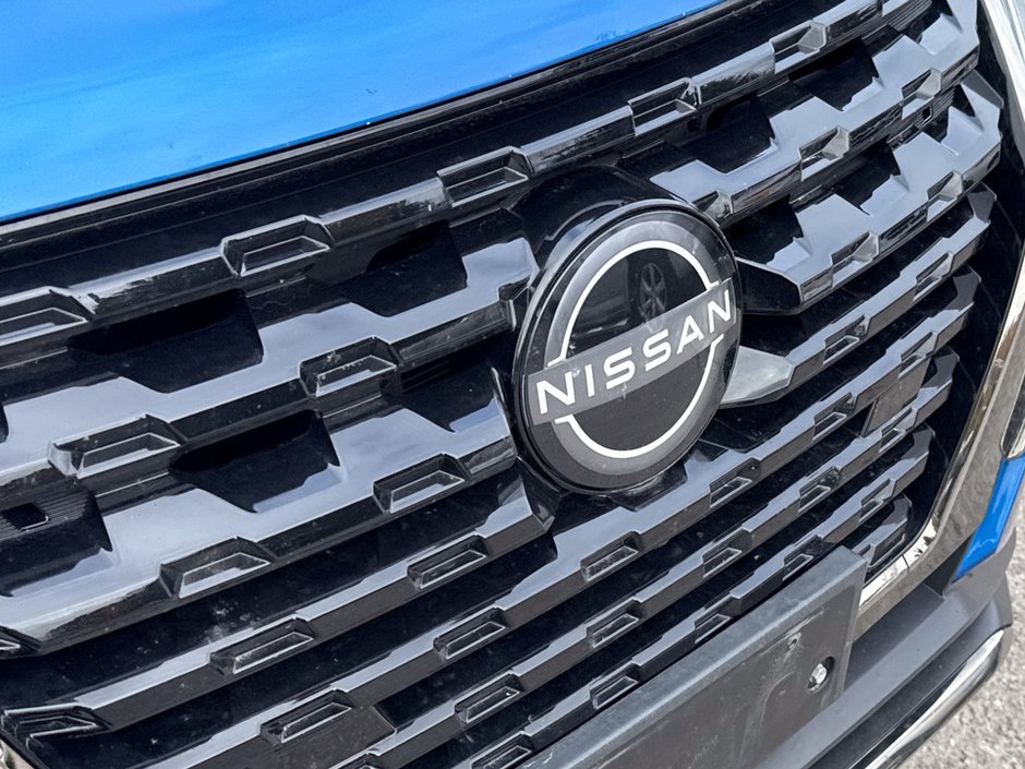 2024 Nissan Kicks SR-9