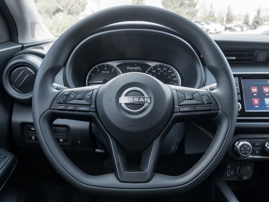 2024 Nissan Kicks S-8