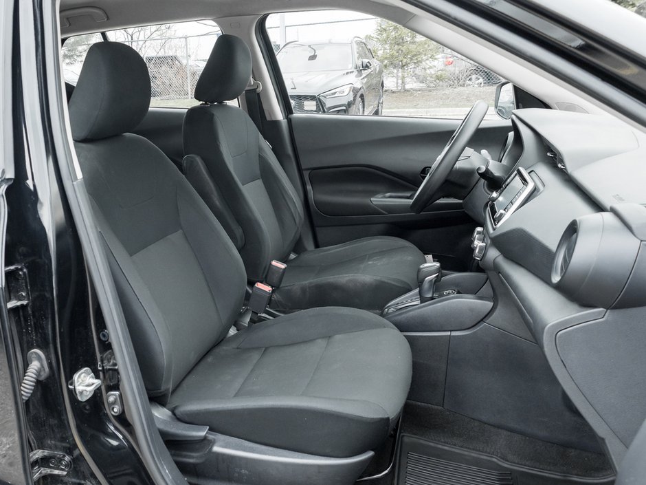 2024 Nissan Kicks S-19