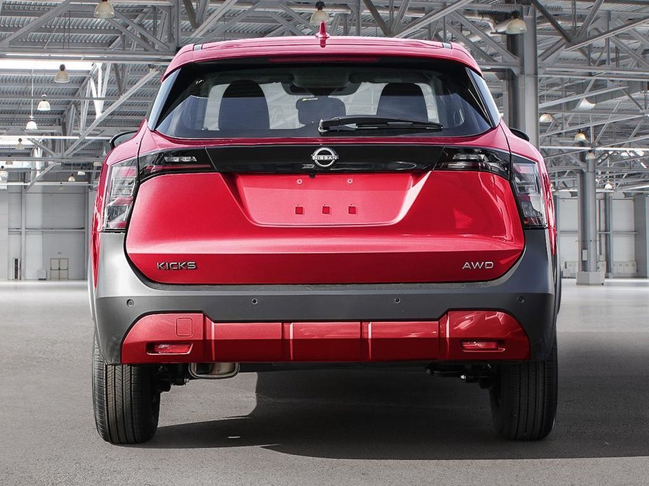 2025 Nissan Kicks S-4