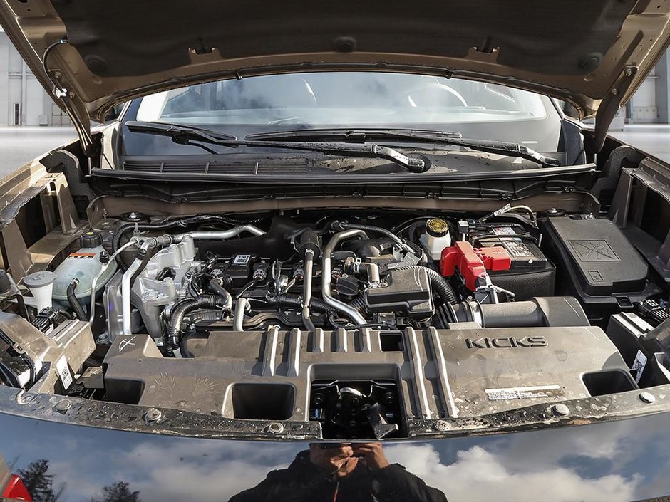 2025 Nissan Kicks SR PREMIUM SPRT WHL PKG-5