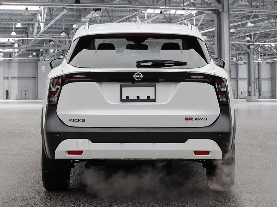 2025 Nissan Kicks SR PREMIUM SPRT WHL PKG-4