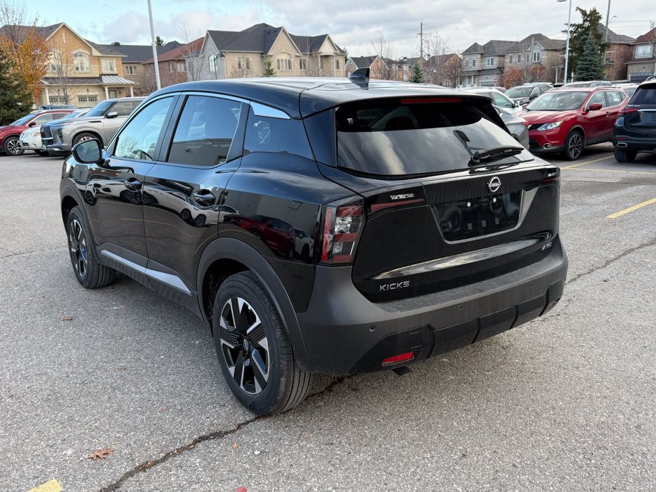 2025 Nissan Kicks SV-4