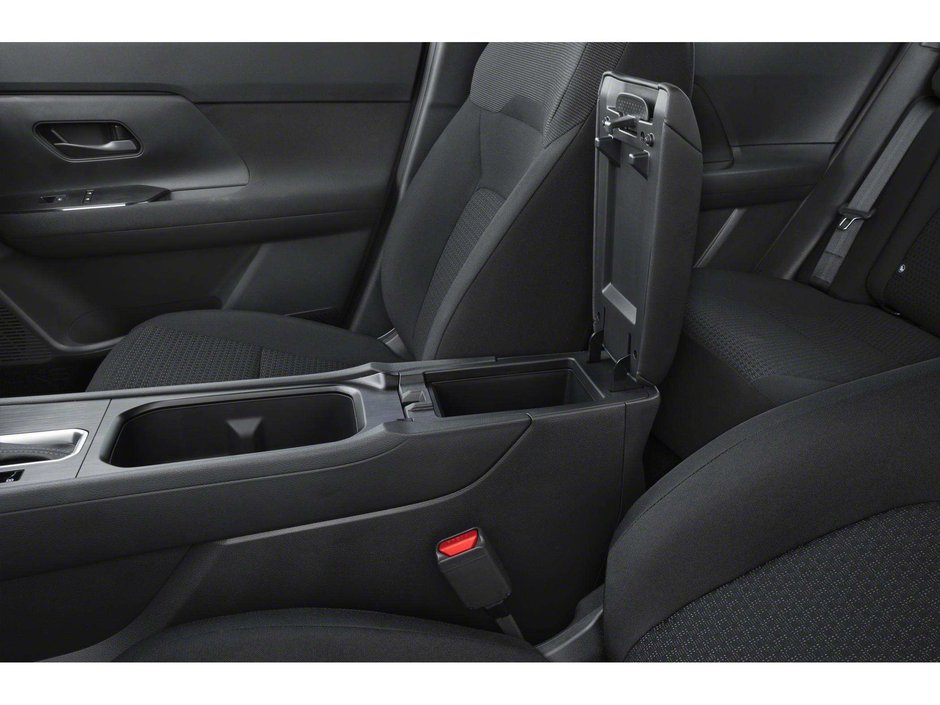 2025 Nissan Kicks S-8