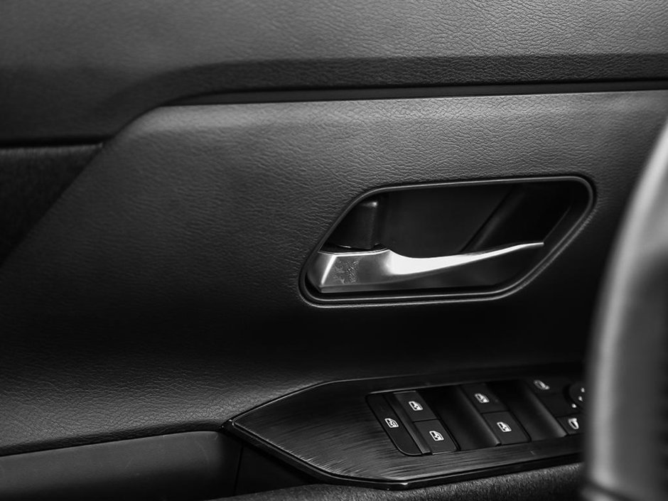 2026 Nissan Kicks SV Premium-15