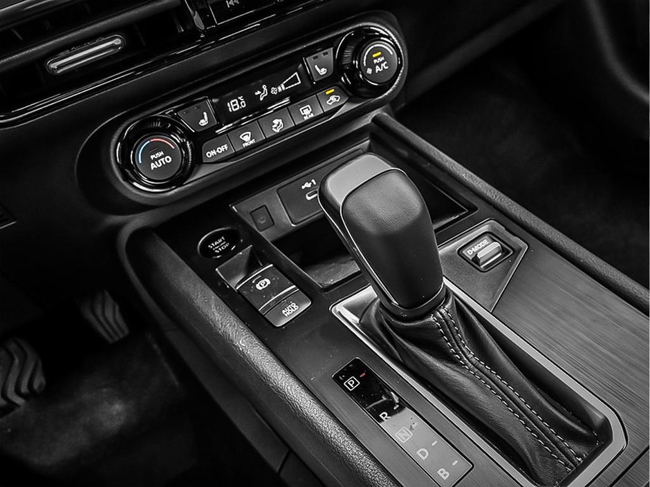 2026 Nissan Kicks SV FWD-16