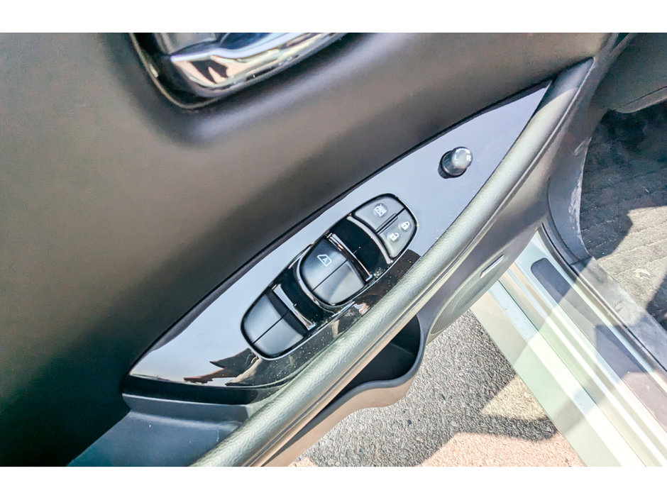 2018 Nissan Leaf SL-22