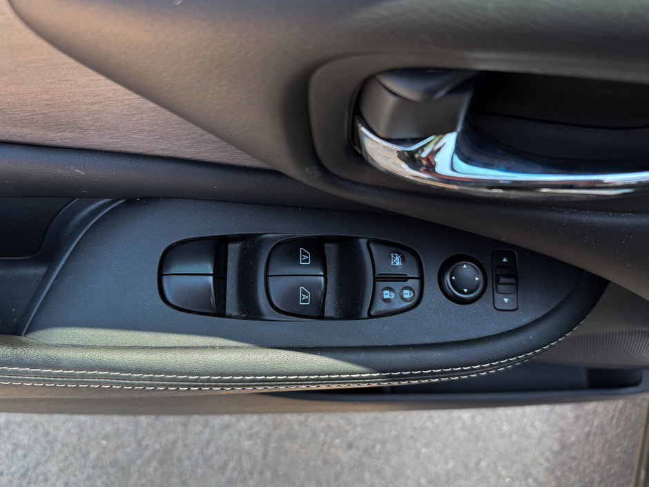 2023 Nissan Murano SV-21