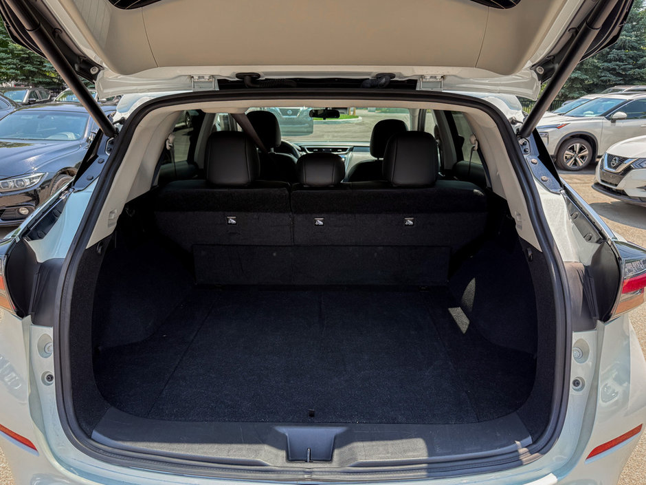 2023 Nissan Murano SV-15