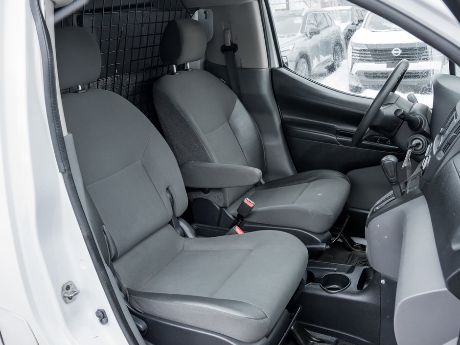 2016 Nissan NV200 SV-18