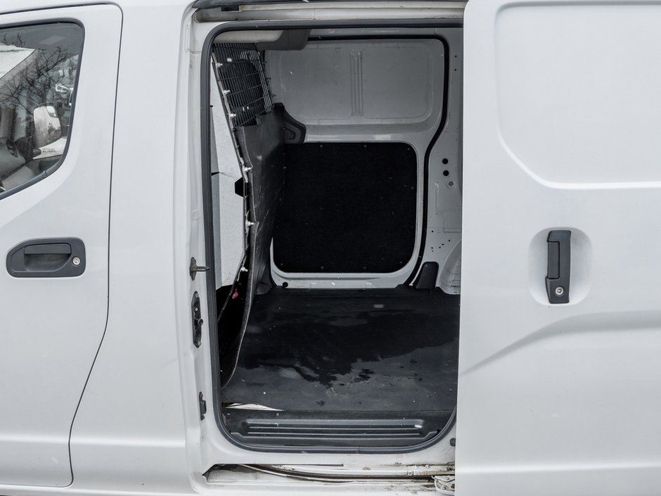 2016 Nissan NV200 SV-19