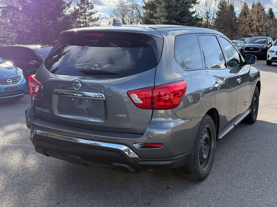 2020 Nissan Pathfinder S-6