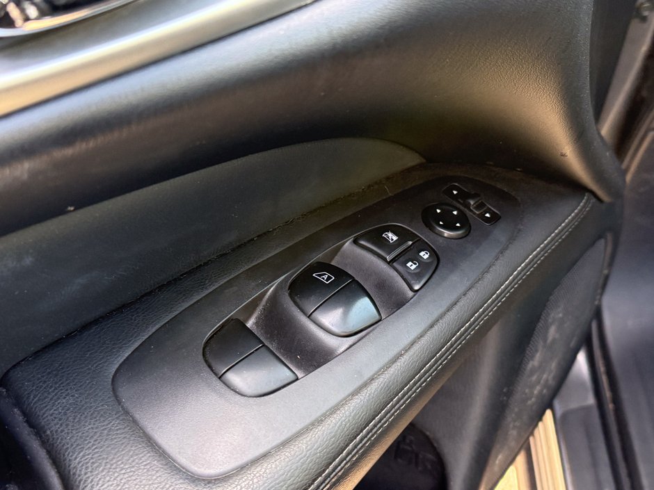 2020 Nissan Pathfinder S-15