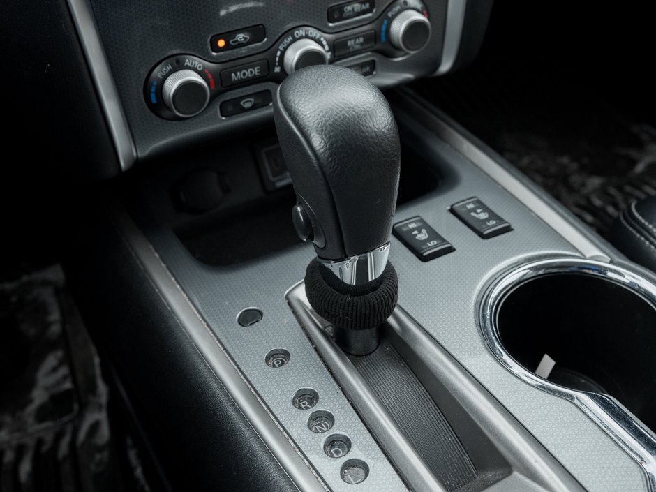 2020 Nissan Pathfinder SL-17