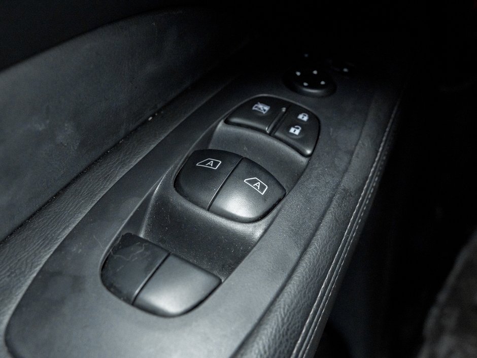 2020 Nissan Pathfinder SL-14