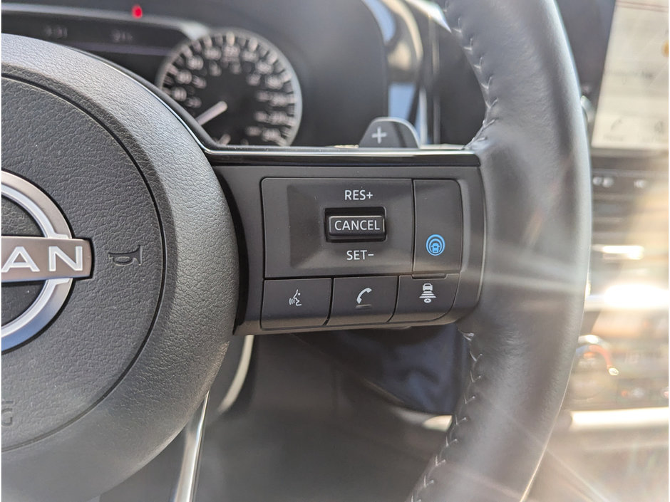 2024 Nissan Pathfinder SL-27