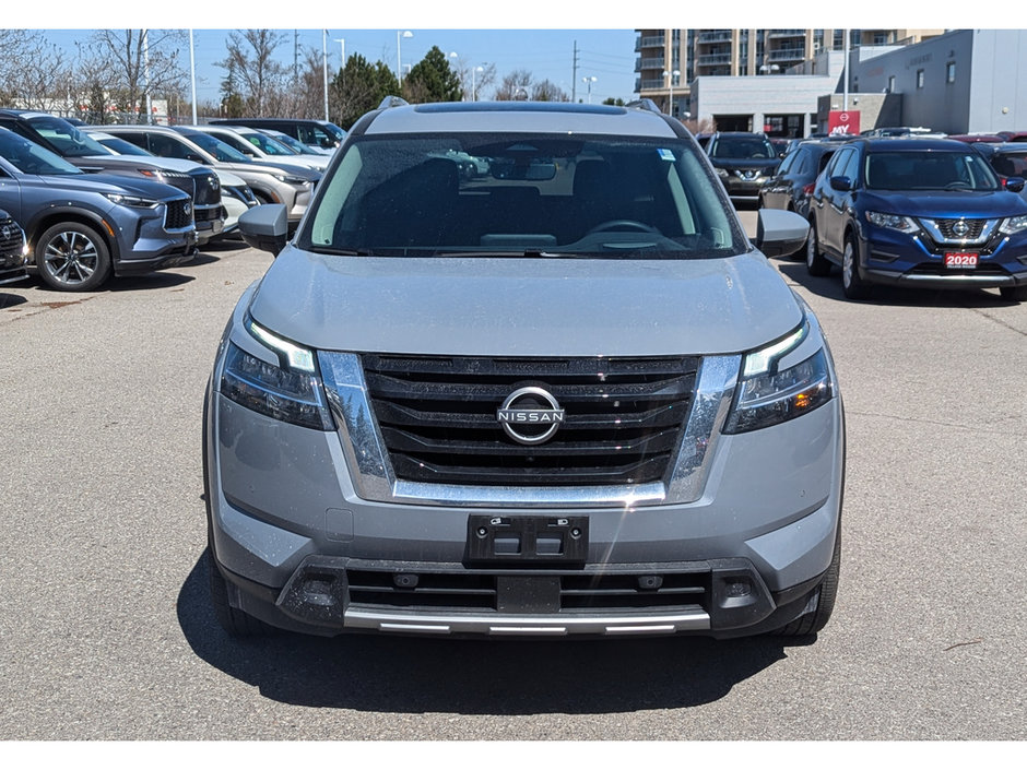2024 Nissan Pathfinder SL-3