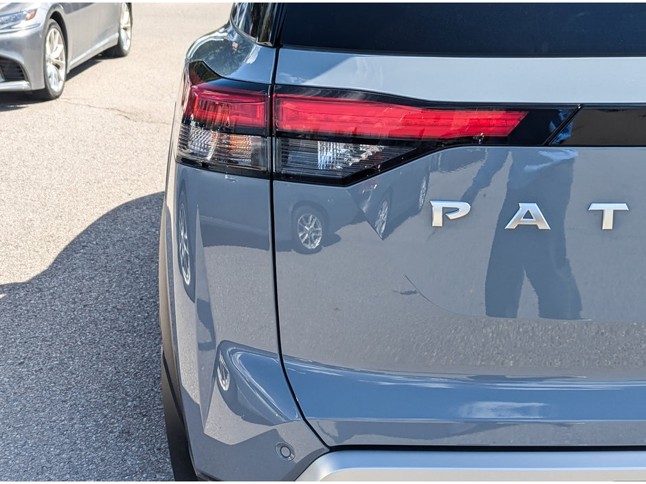 2024 Nissan Pathfinder SL-14