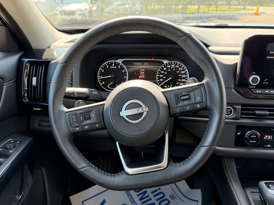 2024 Nissan Pathfinder S-17
