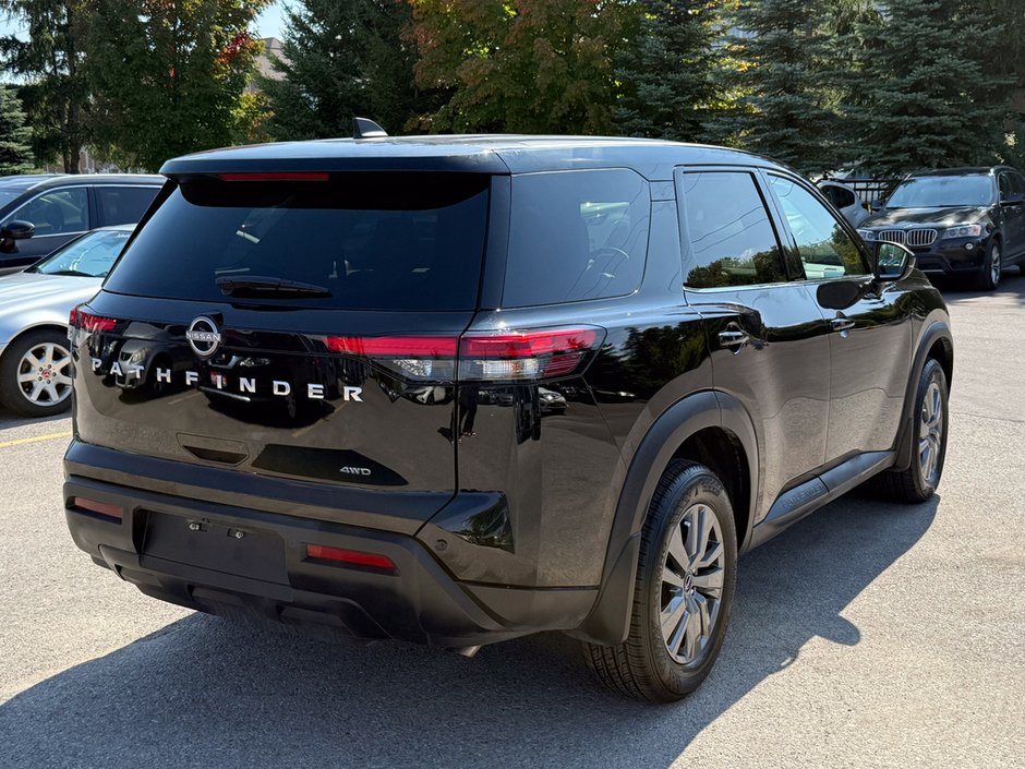 2024 Nissan Pathfinder S-7