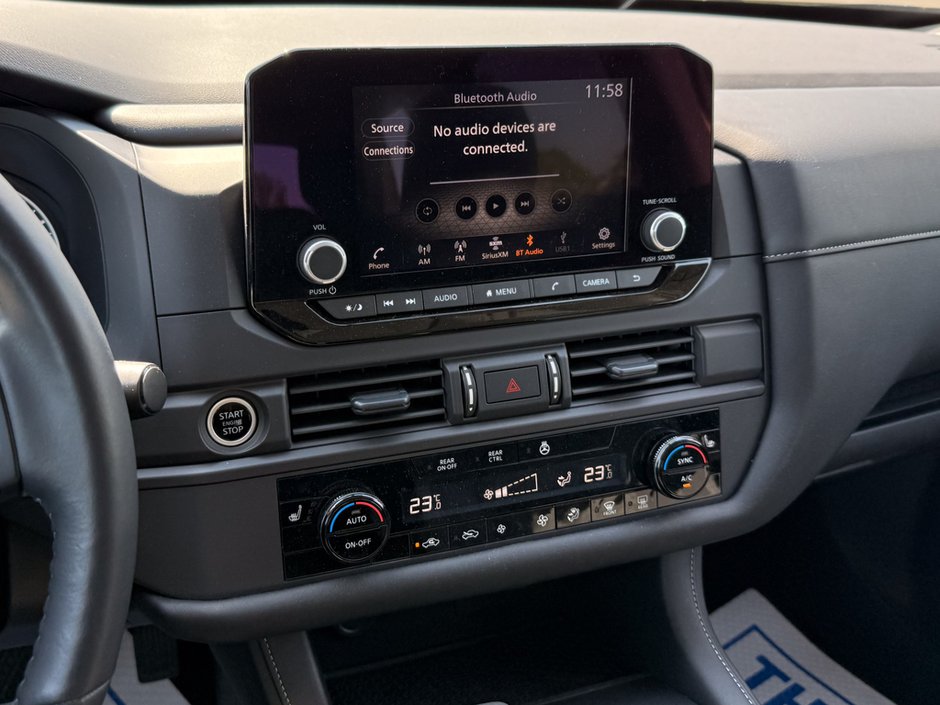 2024 Nissan Pathfinder S-18