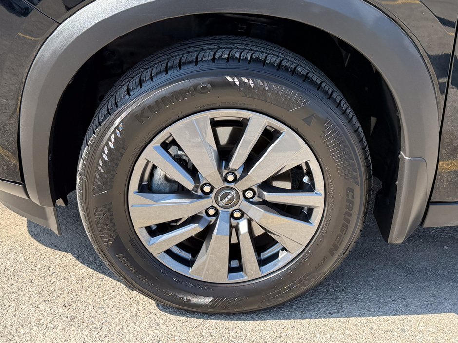 2024 Nissan Pathfinder S-11