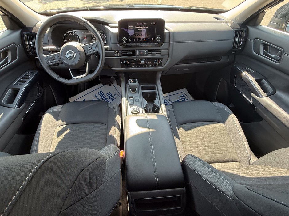 2024 Nissan Pathfinder S-16