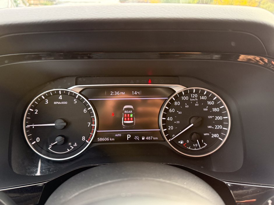 2024 Nissan Pathfinder SV-24