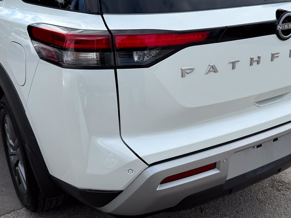 2024 Nissan Pathfinder SV-11