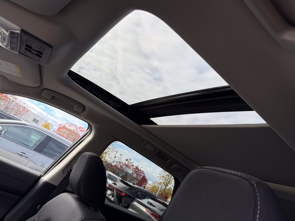 2024 Nissan Pathfinder SV-26