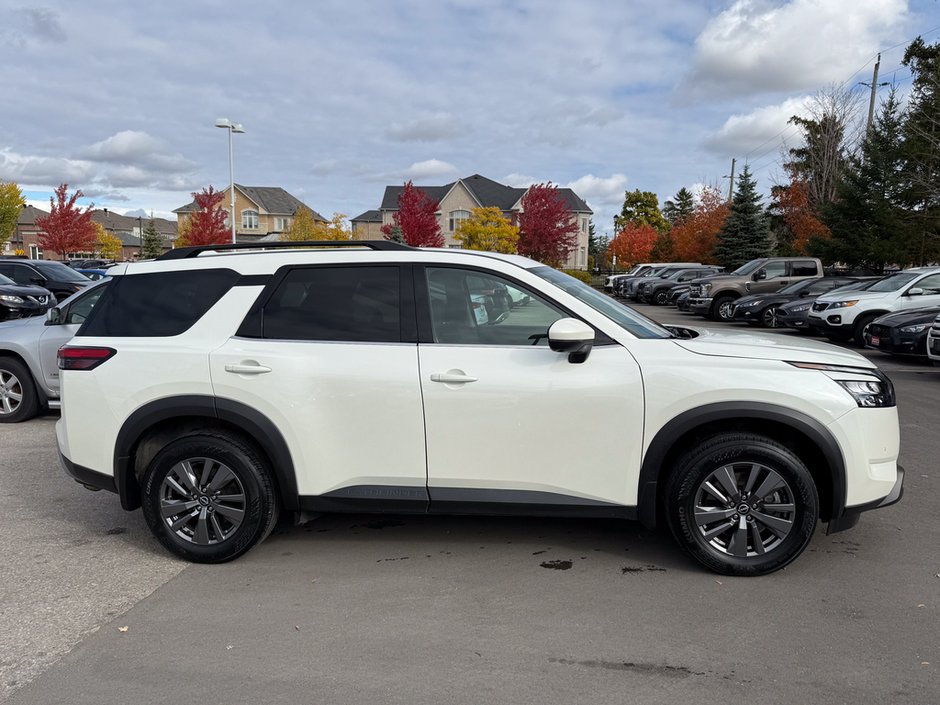 2024 Nissan Pathfinder SV-7