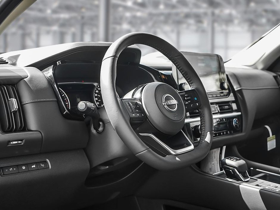 2025 Nissan Pathfinder SL-11