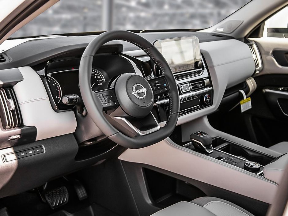2025 Nissan Pathfinder SL-10