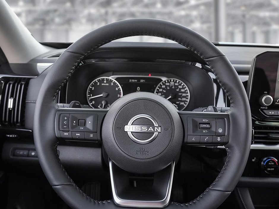2025 Nissan Pathfinder SV-12