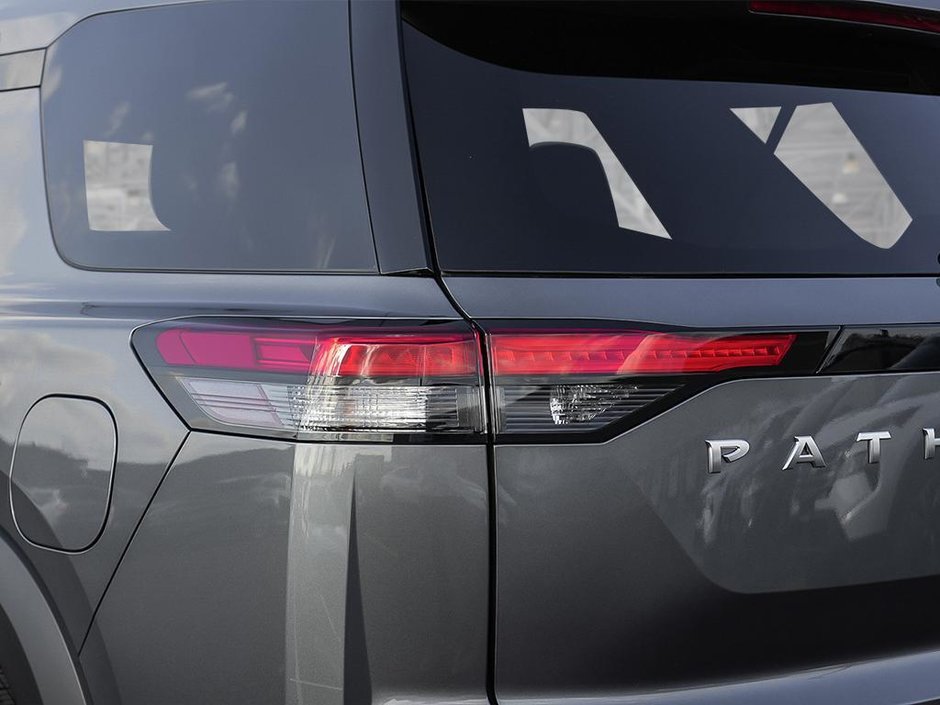 2025 Nissan Pathfinder SV-10