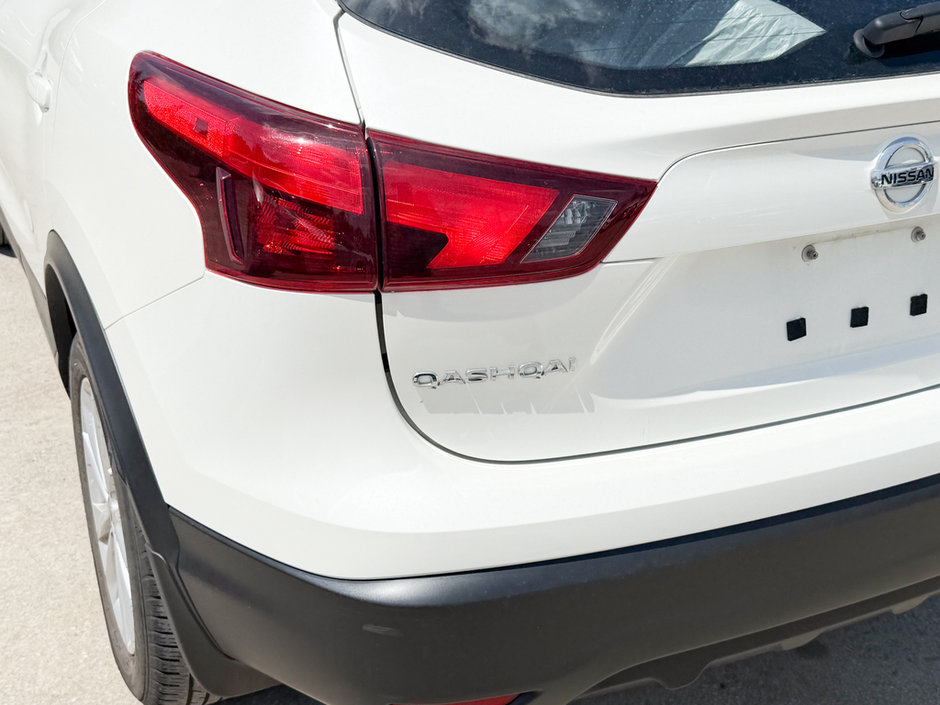 2017 Nissan Qashqai SV-11