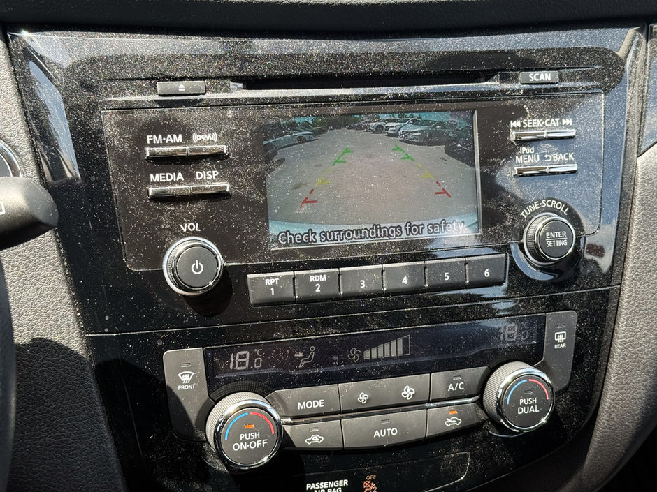 2017 Nissan Qashqai SV-21