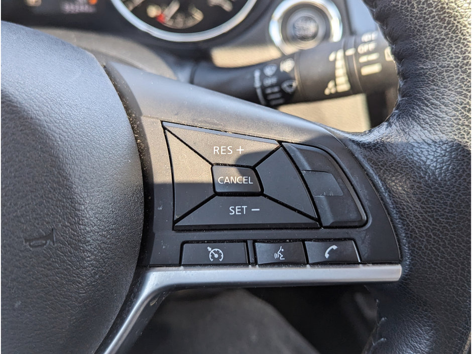 2020 Nissan Qashqai SV-24